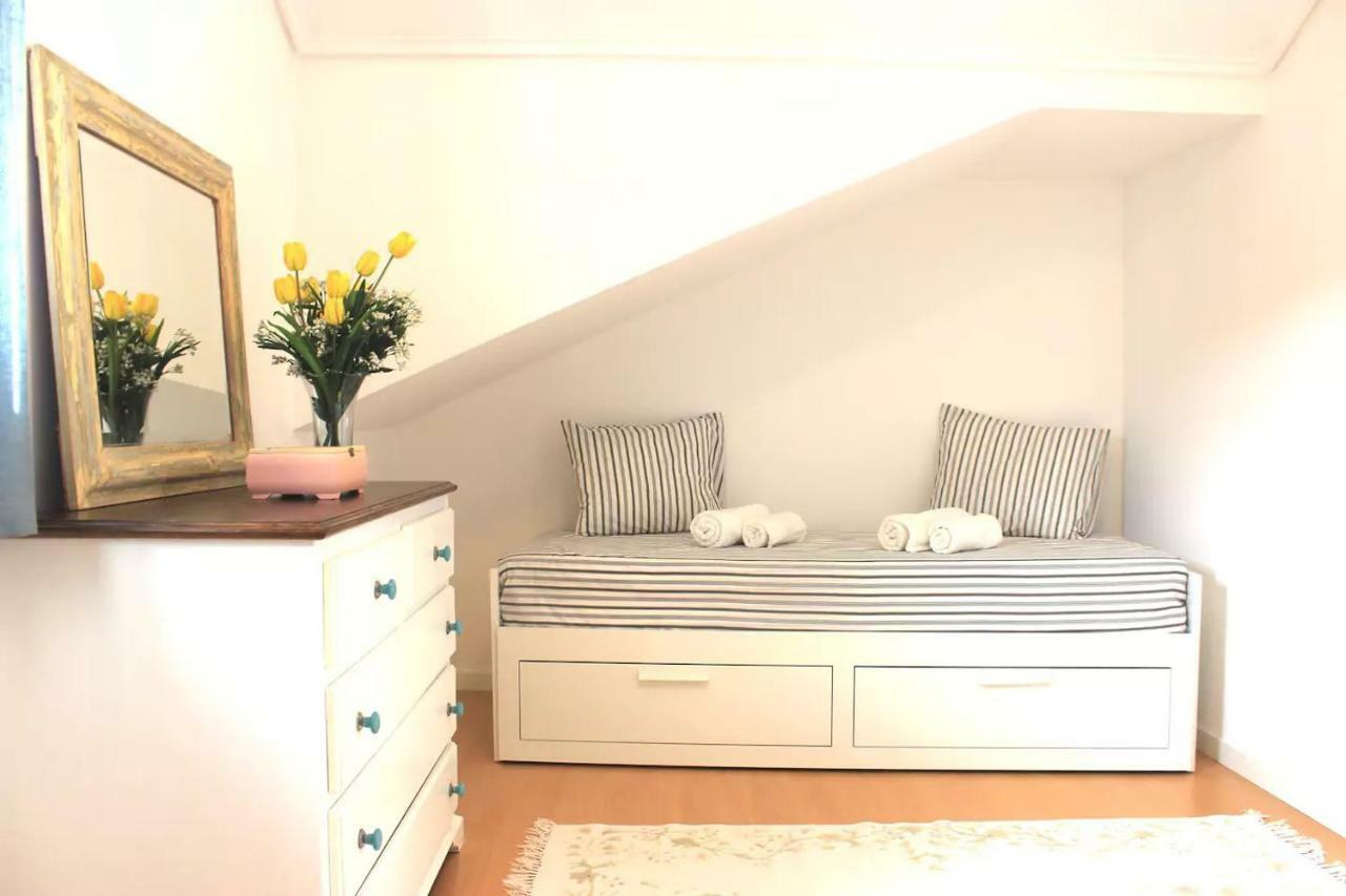 Lovely Apartment In The Center Of Αβέιρο Εξωτερικό φωτογραφία